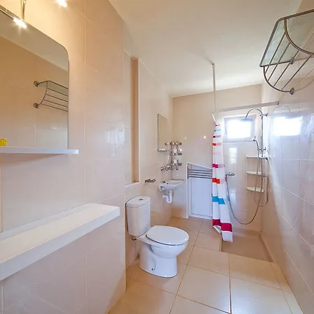 240e - One Bedroom Hotel