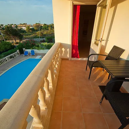 Hotel 240e - One Bedroom 2*